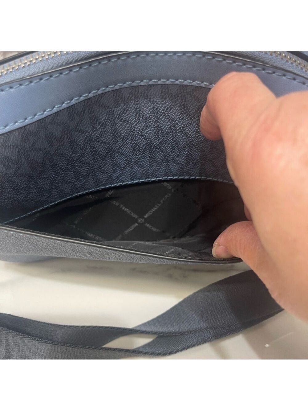 Michael Kors Cooper Utility Messenger & Card Holder Unisex Blue Logo Denim Multi - Picture 5 of 10
